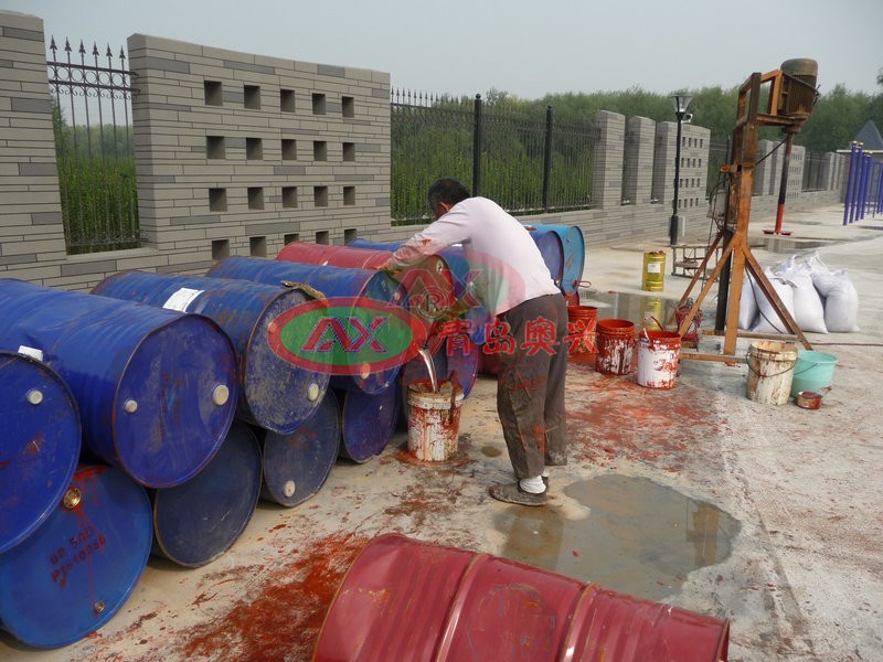 胶东沿海暑期施工:盐雾潮湿环境下,塑胶跑道耐候施工要点